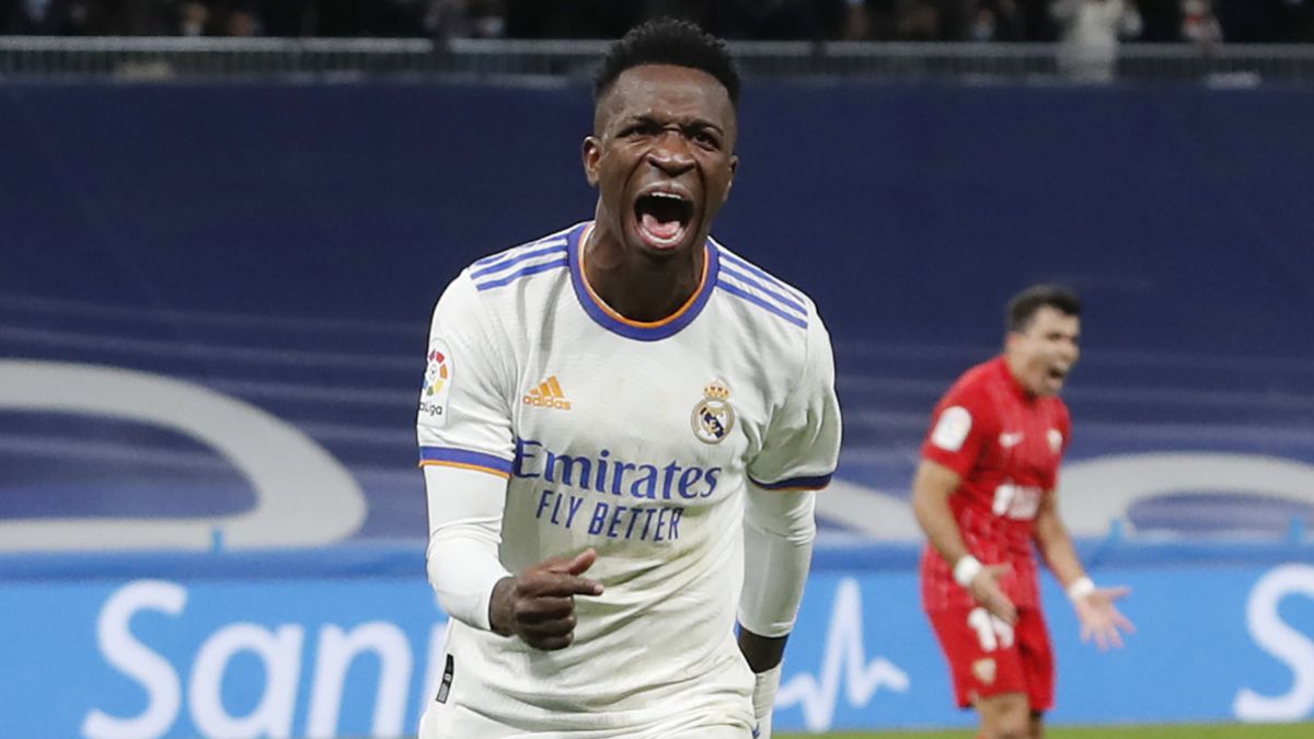احتفال فينيسيوس أمام إشبيلية