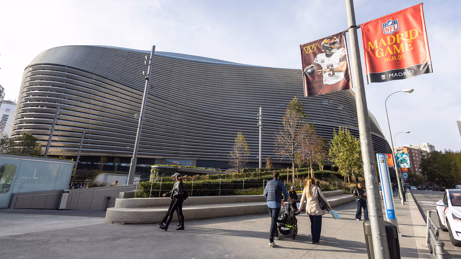 ريال مدريد البرنابيو مواقف السيارات