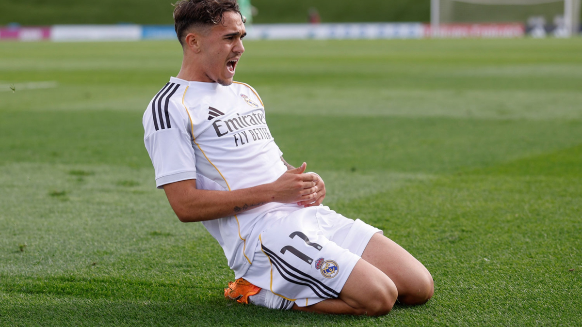 تجديد عقد ليبيرتو نافاسكويز