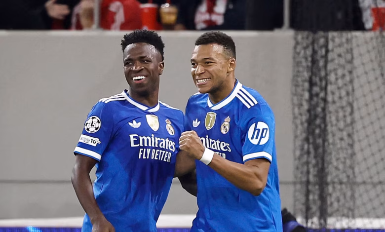 فينيسيوس ومبابي في مباراة البرازيل وفرنسا