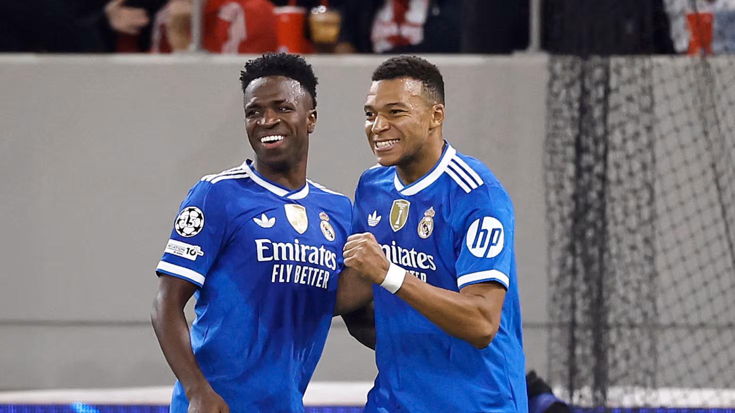 فينيسيوس ومبابي في مباراة البرازيل وفرنسا