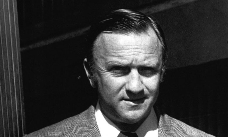 وفاة خوسيه إيميليو سانتاماريا