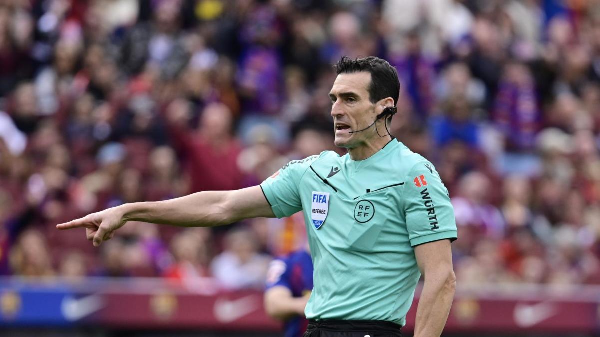 حكم مباراة ريال مدريد وألافيس