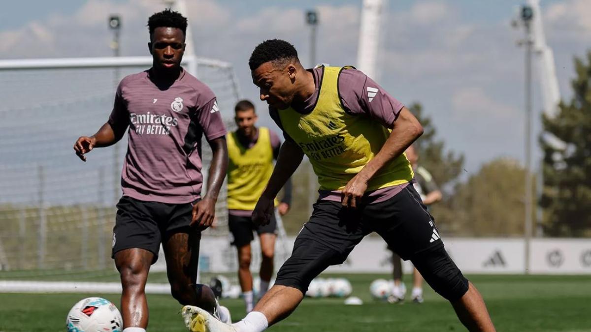 جماهير البرنابيو ريال مدريد ألافيس