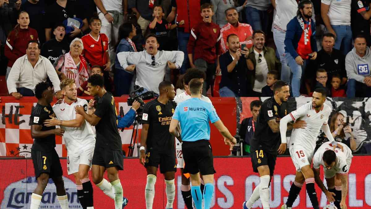 تأجيل محاكمة إهانة فينيسيوس عنصريًا