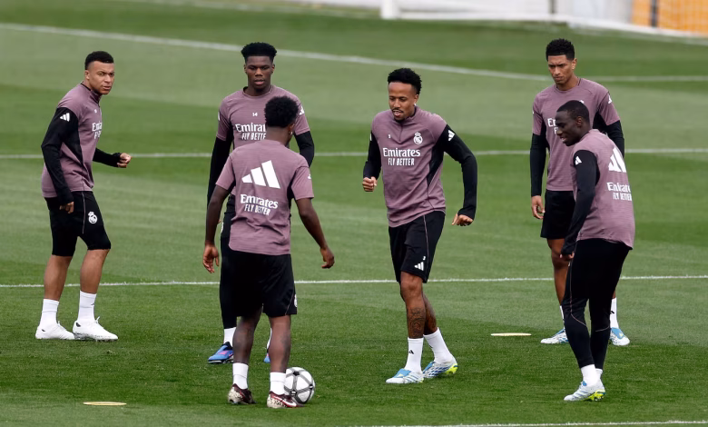 تجهيز بيلينجهام وميليتاو وميندي قبل بايرن