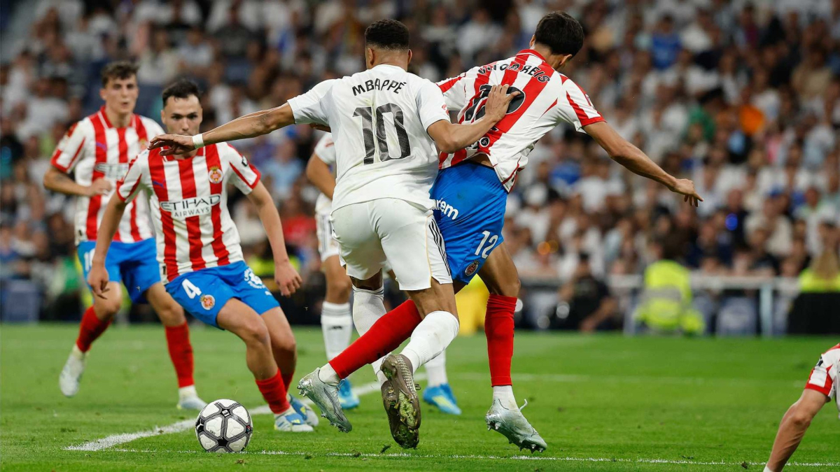 ركلة جزاء مبابي ضد جيرونا