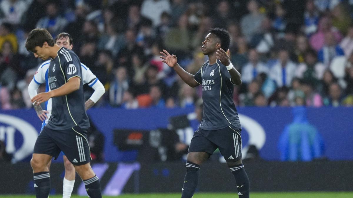 تجديد عقد فينيسيوس مع ريال مدريد