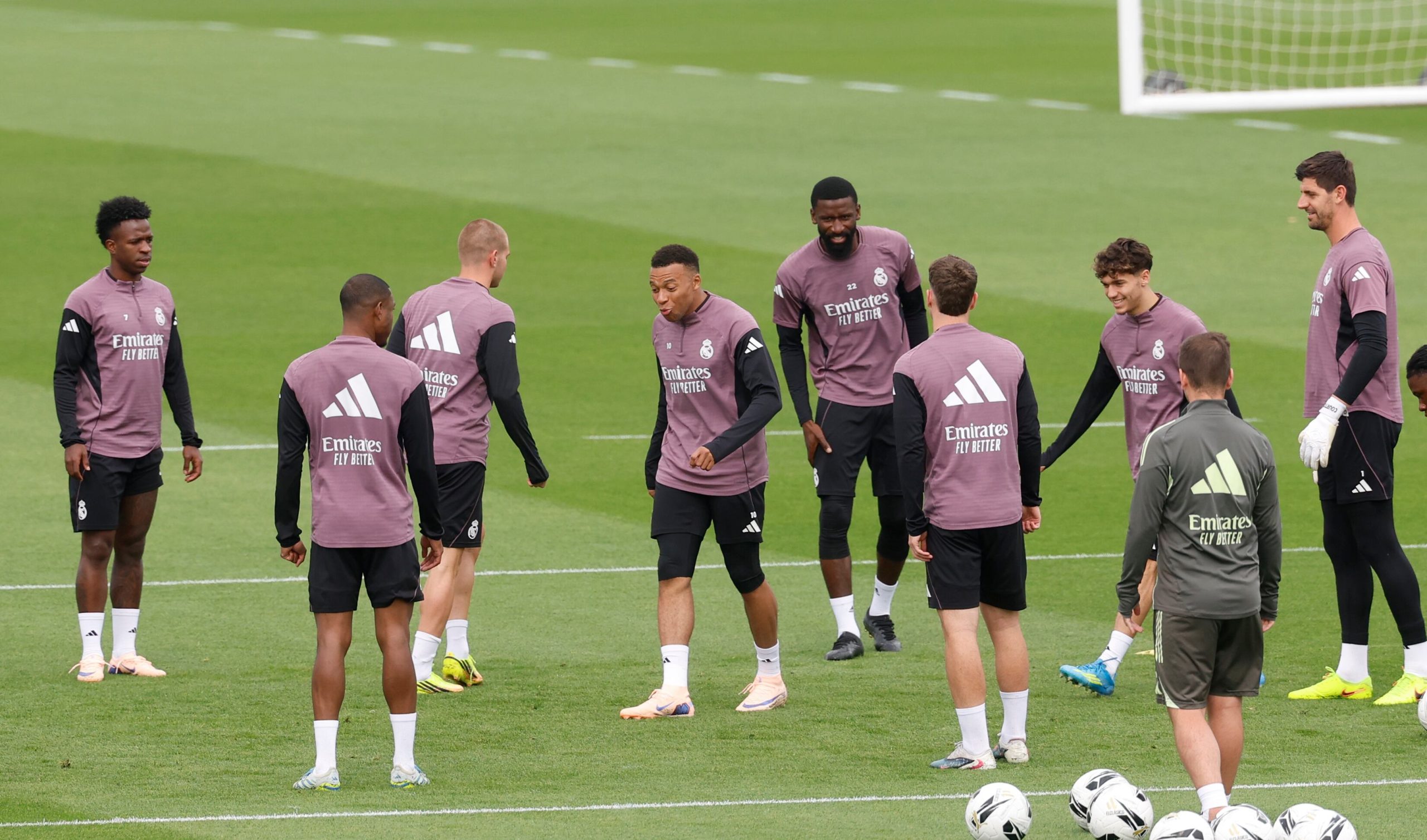 جماهير ريال مدريد قبل الكلاسيكو