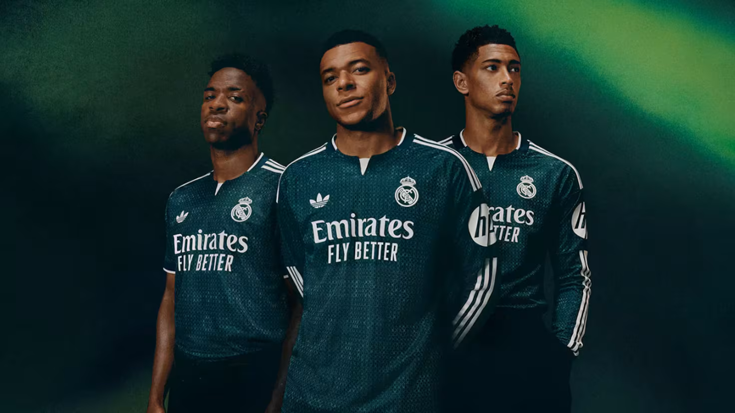 القميص الثاني لريال مدريد