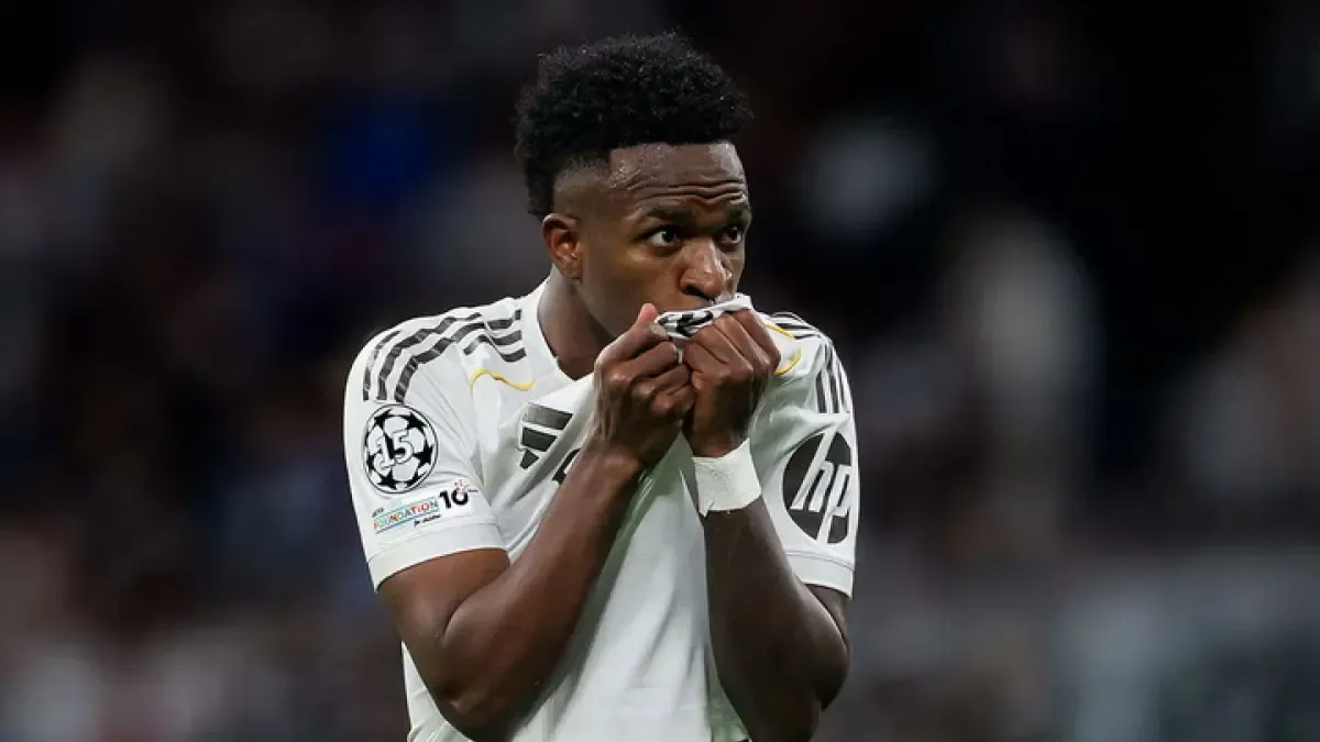 تجديد عقد فينيسيوس مع ريال مدريد